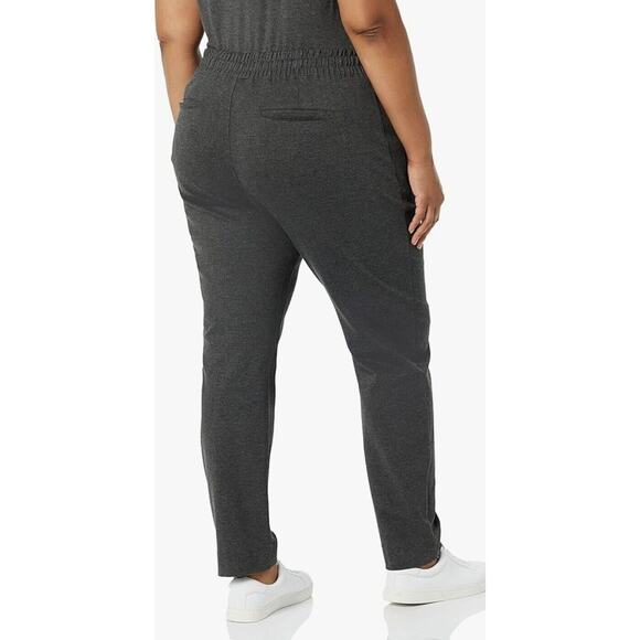 Amazon Essentials Women's Tapered Pant - Picture 7 of 14